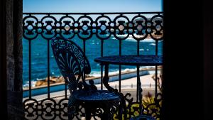 A general sea view or a sea view taken from az apartmanhoteleket
