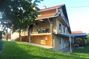 Budova, v ktorej sa apartmán nachádza