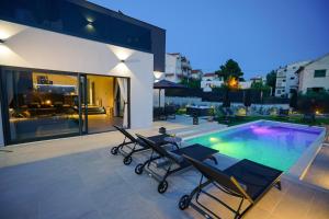Bazén v ubytovaní Villa Terrazza alebo v jeho blízkosti