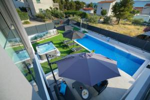 Bazén v ubytovaní Villa Terrazza alebo v jeho blízkosti