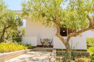 Vonkajšia záhrada v ubytovaní Casale la Macina Residence Scopello