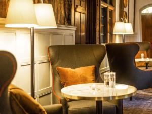 Posezení v ubytování Bush Hotel Farnham
