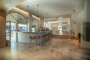 Vstupní hala nebo recepce v ubytování Hotel Alkionis + 29 fotografií