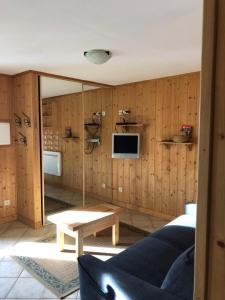 Μια τηλεόραση ή/και κέντρο ψυχαγωγίας στο Chalet Baptiste