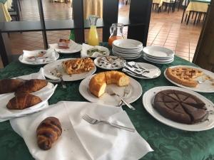 Jídlo v kapslového hotelu nebo okolí