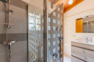 Koupelna v ubytování Holiday Home S'Arraval