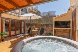 Patio nebo venkovní prostory v ubytování Holiday Home S'Arraval