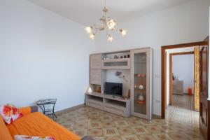 Μια τηλεόραση ή/και κέντρο ψυχαγωγίας στο Prima Luce
