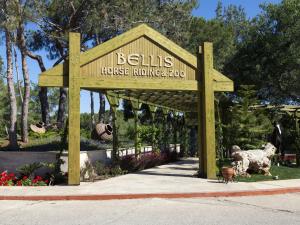 Сад в Bellis Deluxe Hotel & Heated for Winter Aqua Park