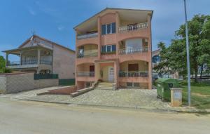 Budova, v ktorej sa apartmán nachádza