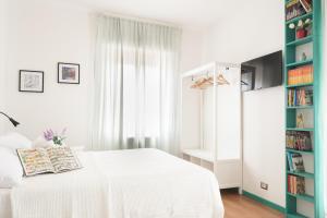 Gallery image of Starnone Bed&Book in Naples