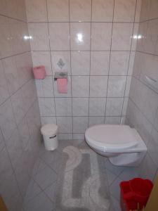 Ένα μπάνιο στο Apartments Haus Steinbock