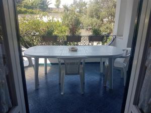 A balcony or terrace at CAPERCIA home