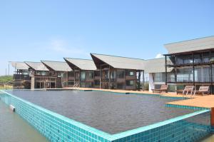 Bangunan di mana terletaknya resort