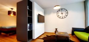TV a/nebo společenská místnost v ubytování Loft4two