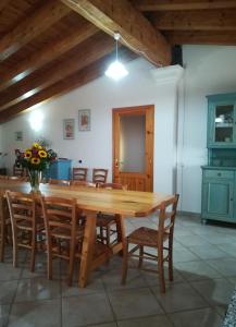 A kitchen or kitchenette at B&B Casa Ghiani