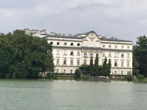 Gallery image of Knusperhaus mit Garten in Salzburg