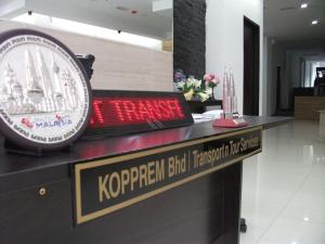 הלובי או אזור הקבלה ב-Swiss Hotel Kuala Lumpur