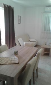 Posezení v ubytování Apartman Krešo i Niko + 17 fotografií