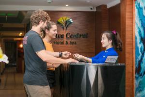 Majutusasutuse Hanoi La Selva Central Hotel & Spa külastajad