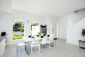 Gallery image of Blue Zone - Aldinga Beach - C21 SouthCoast Holidays in Aldinga Beach