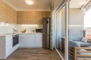 Kuchyňa alebo kuchynka v ubytovaní Luxury view apartments