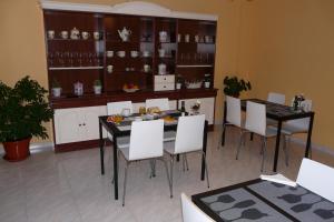Pension Casa Carmela italokat is kínál