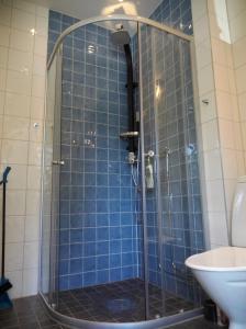 Bathroom sa Villa Kungssten