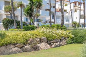 Vonkajšia záhrada v ubytovaní Hanami Alcazaba Beach Front Sea View