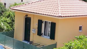 The building in which the holiday home is located