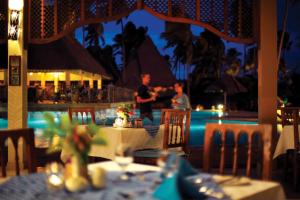 Hosté ubytování Neptune Pwani Beach Resort & Spa Zanzibar - All Inclusive + 37 fotografií