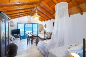 Fotografie z fotogalerie ubytování Agyrovoli Bungalow v destinaci Skala Kallirakhis + 36 fotografií