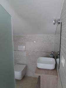 Kúpeľňa v ubytovaní Villetta Nautica Faggioni