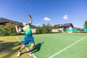 Tennis ja/või seinatennis majutusasutuses Hotel Forellenhof või selle läheduses