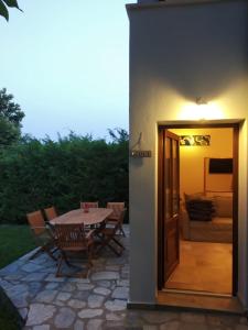 A patio or other outdoor area at Isabel Artemis
