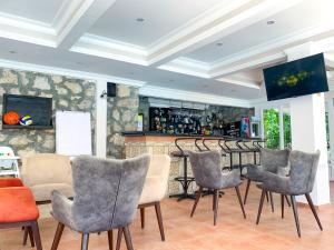 Lounge nebo bar v ubytování Kaizen Gate Hotel