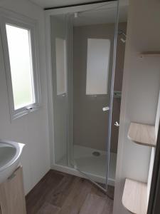 Imagen de la galería de Altamira Camping Park, en Queveda