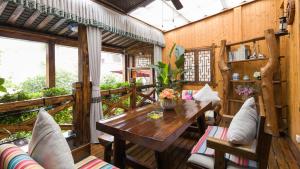 Garður fyrir utan Floral Hotel · Baihui Living Zhangjiajie