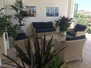Posezení v ubytování Capri Bougainville Luxury Boutique Hotel