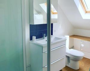 Bilik mandi di Le Wim'Heureux Mer. Villa Sainte thérèse +36 gambar