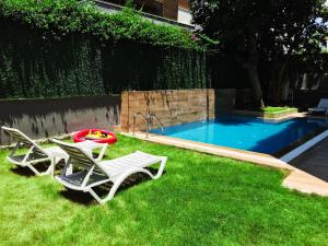 Bazén v ubytování Meyde Boutique Suites nebo v jeho okolí