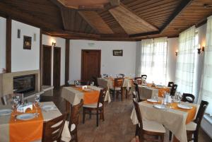 Nhà hàng/khu ăn uống khác tại Планински кът