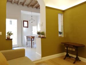 Posedenie v ubytovaní BORGO SAN FREDIANO SUITES