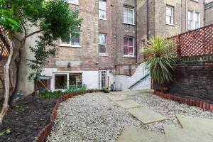 Gallery image of 3 Bedroom Garden Flat - Central Location in London