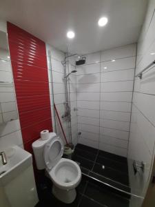 Kúpeľňa v ubytovaní B&A Paralia + 27 fotografií