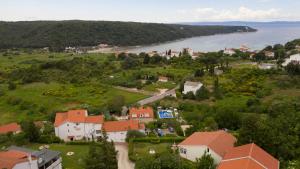 A bird's-eye view of Apartmani Rab