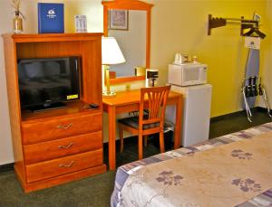 Postel nebo postele na pokoji v ubytování Americas Best Value Inn - Pendleton