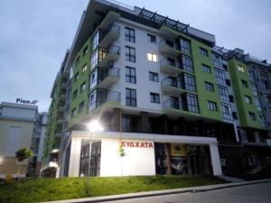 Budova, v ktorej sa apartmán nachádza