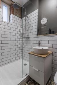 Ένα μπάνιο στο S7 Apartment