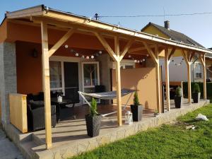 Fotografia z galérie ubytovania Balaton Relax Apartmanhouse v destinácii Balatonfenyves